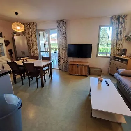 Apartment Dans Neuve - 5 Places