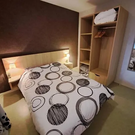 Dans Neuve - 5 Places Apartament Nérac